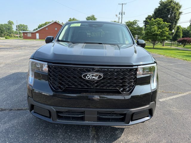 2025 Ford Maverick Lariat photo 2