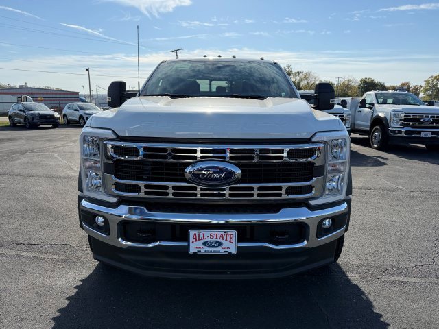 2026 Ford F-550 photo 2