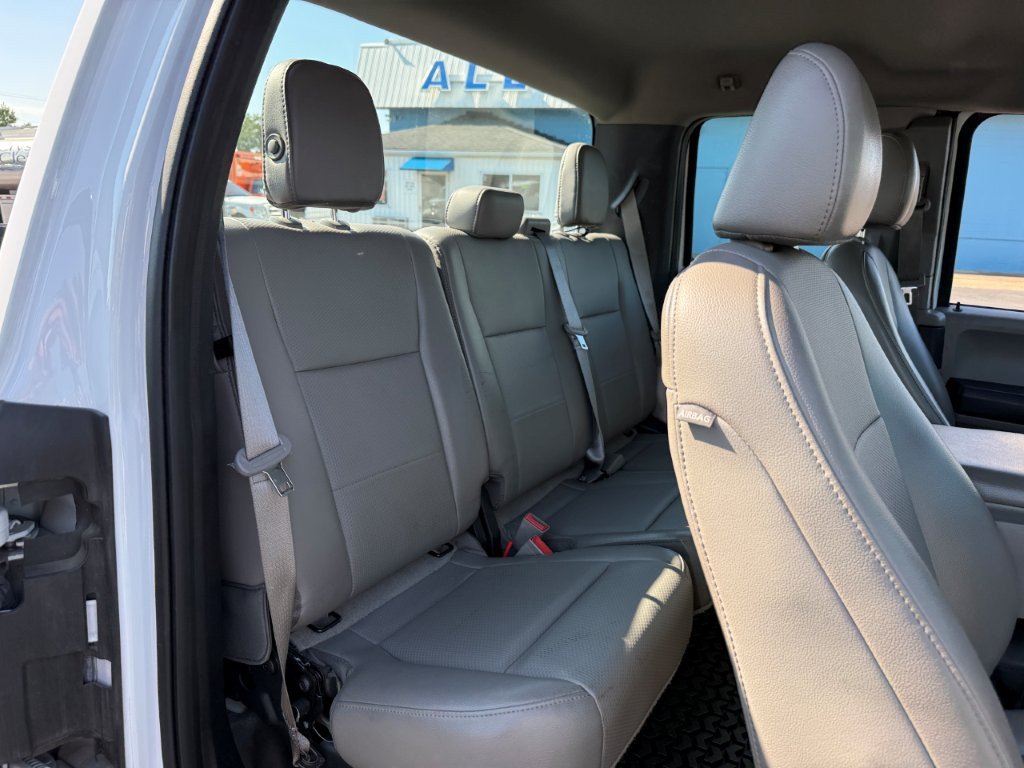 Photo 19