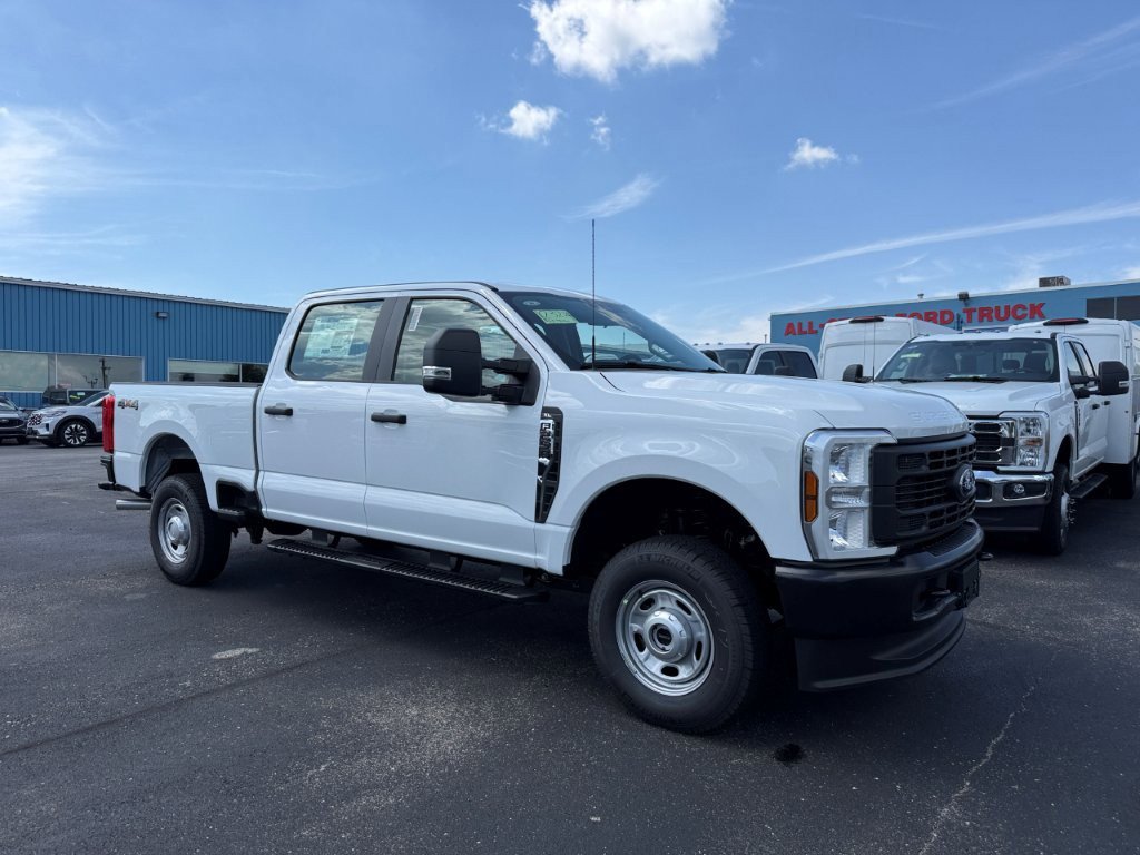 2026 Ford F-250 XL 4x4 Crew Cab 6-3/4' Box's photo