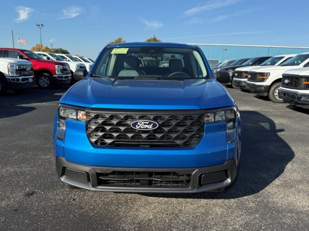 New 2025 Ford Maverick CREW XLT AWD TRUCK