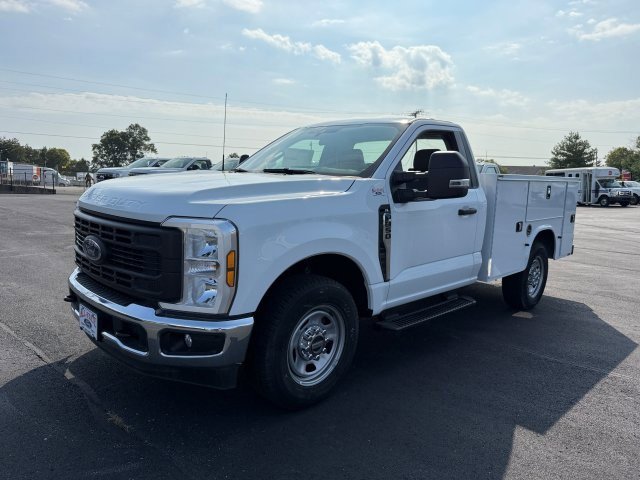 2024 Ford F-350 photo 3