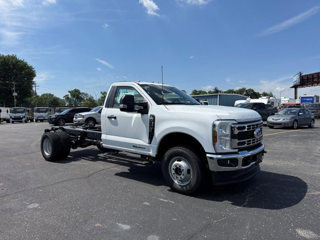 2026 Ford F-350's photo