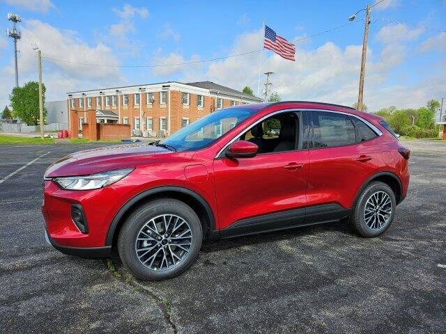 2024 Ford Escape Titanium photo 4