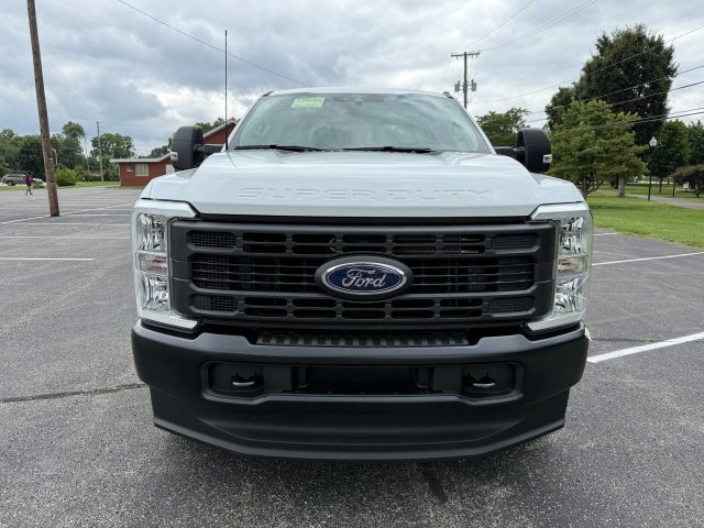 2026 Ford F-350 photo 2