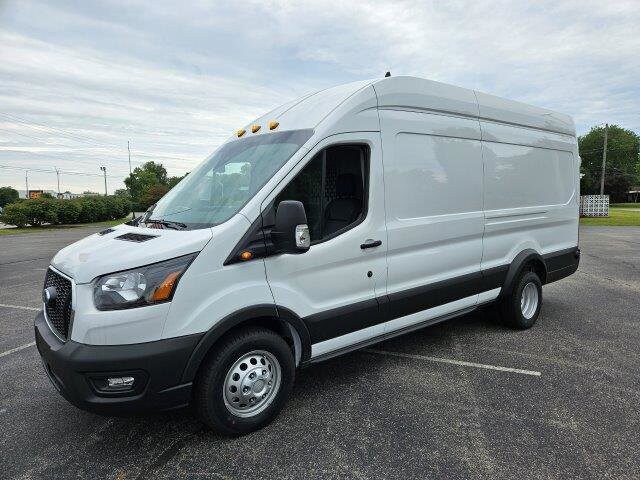 2024 Ford Transit photo 4