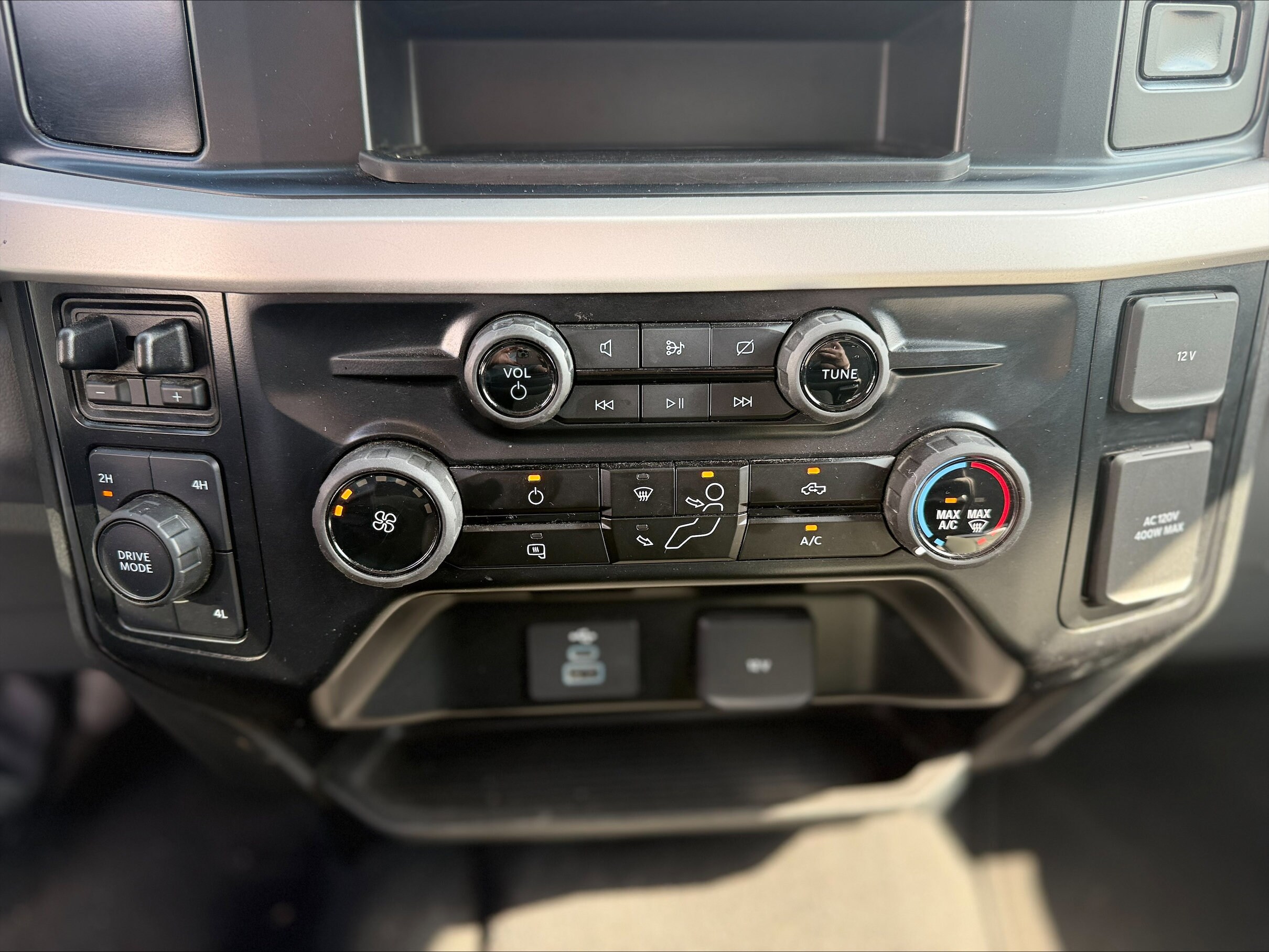 2024 Ford F-250 photo 4