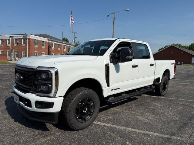 2025 Ford F-250 XL photo 3