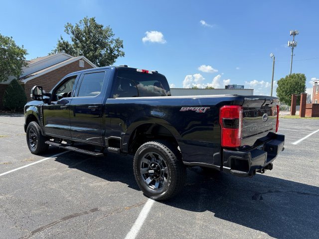 2023 Ford F-250 photo 4