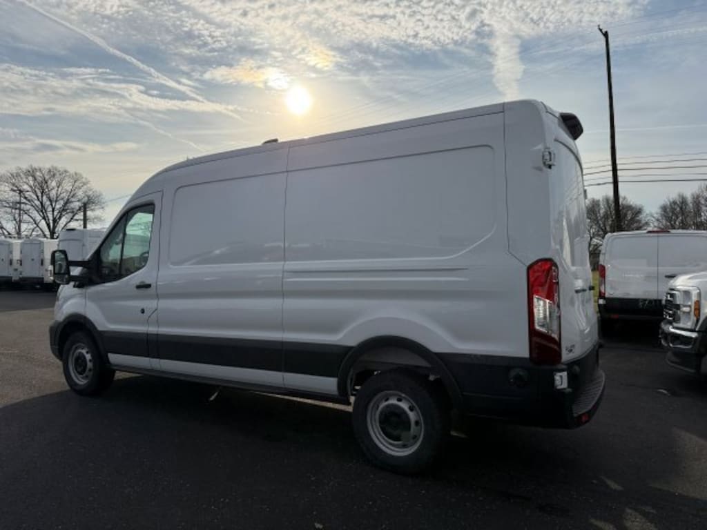 New 2026 Ford Transit T-250 148 Med Rf 9150 GVWR RWD VAN