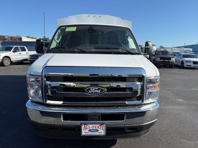 2026 Ford E-350 Base photo 2