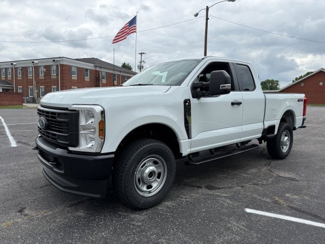 2026 Ford F-350 photo 3