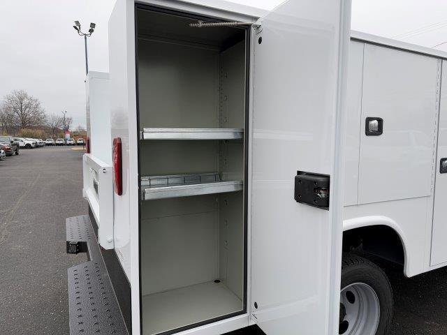 2024 Ford F-450 Super Duty Chassis Cab XL - Photo 11