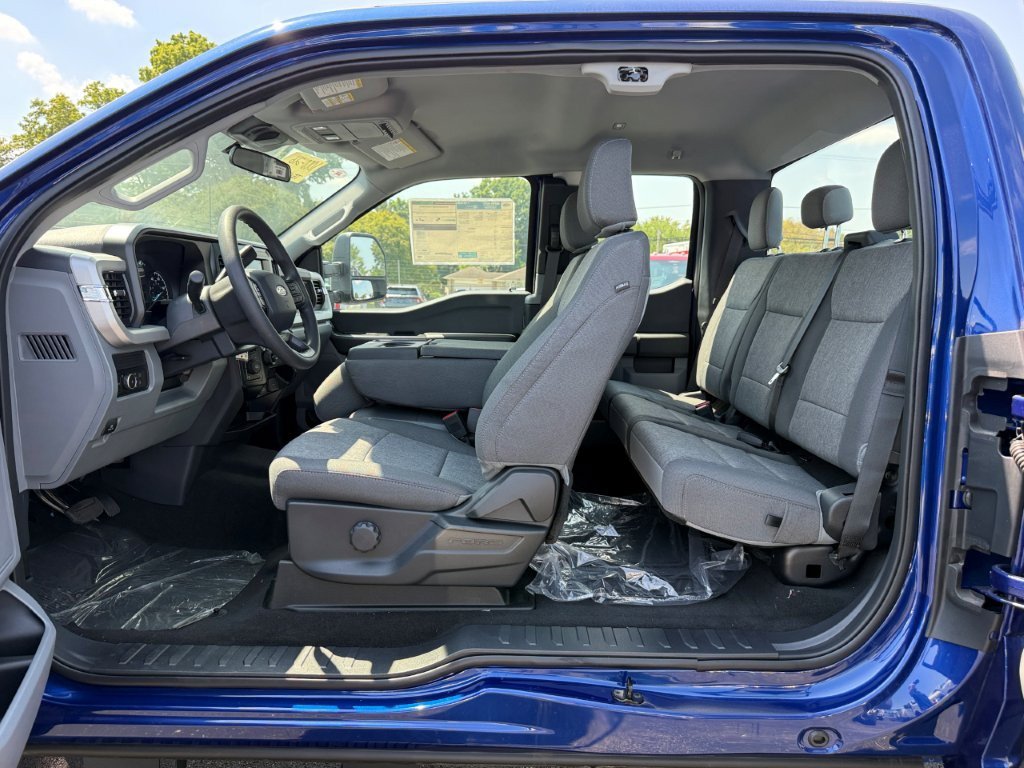 2026 Ford F-350 Super Duty XL - Photo 16