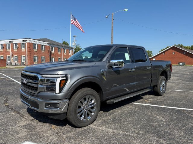 2025 Ford F-150 Lariat photo 3