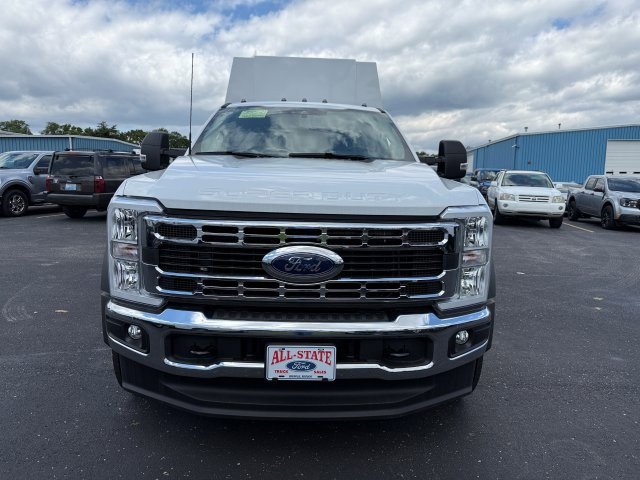 2024 Ford F-550 photo 2
