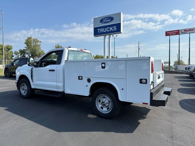 2024 Ford F-350 photo 4