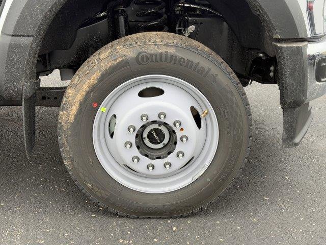2024 Ford F-450 Super Duty Chassis Cab XL - Photo 14