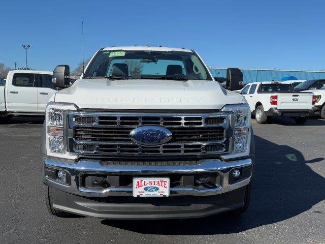 2024 Ford F-550 photo 3