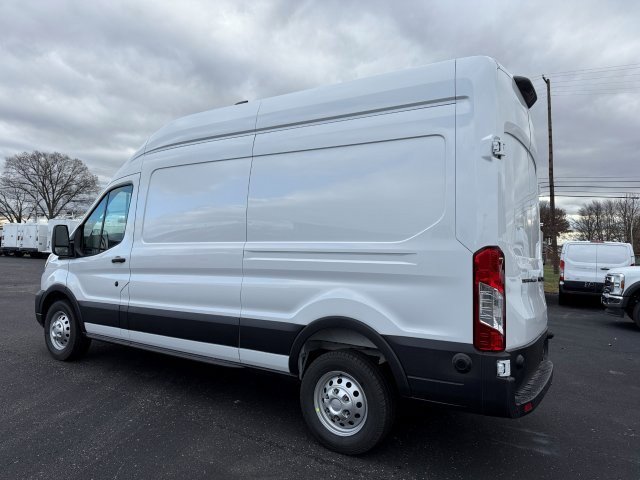 2026 Ford Transit Van photo 4