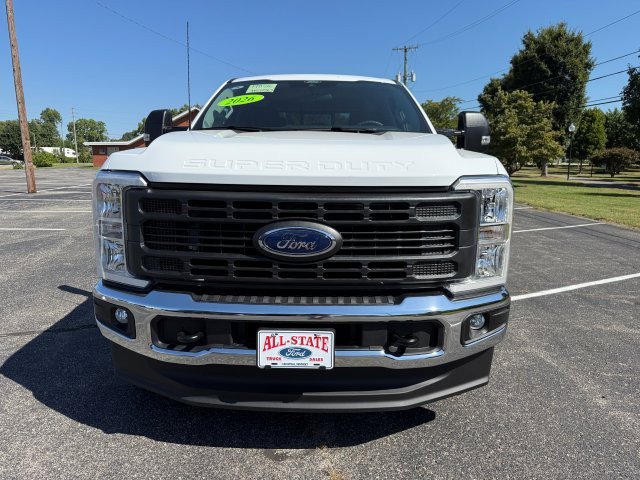 2026 Ford F-350 photo 2