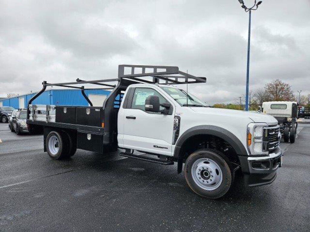 New 2024 Ford F550 RC CHAS 4X4 XL DRW 169WB W/CONTRACTORS BODY TRUCK