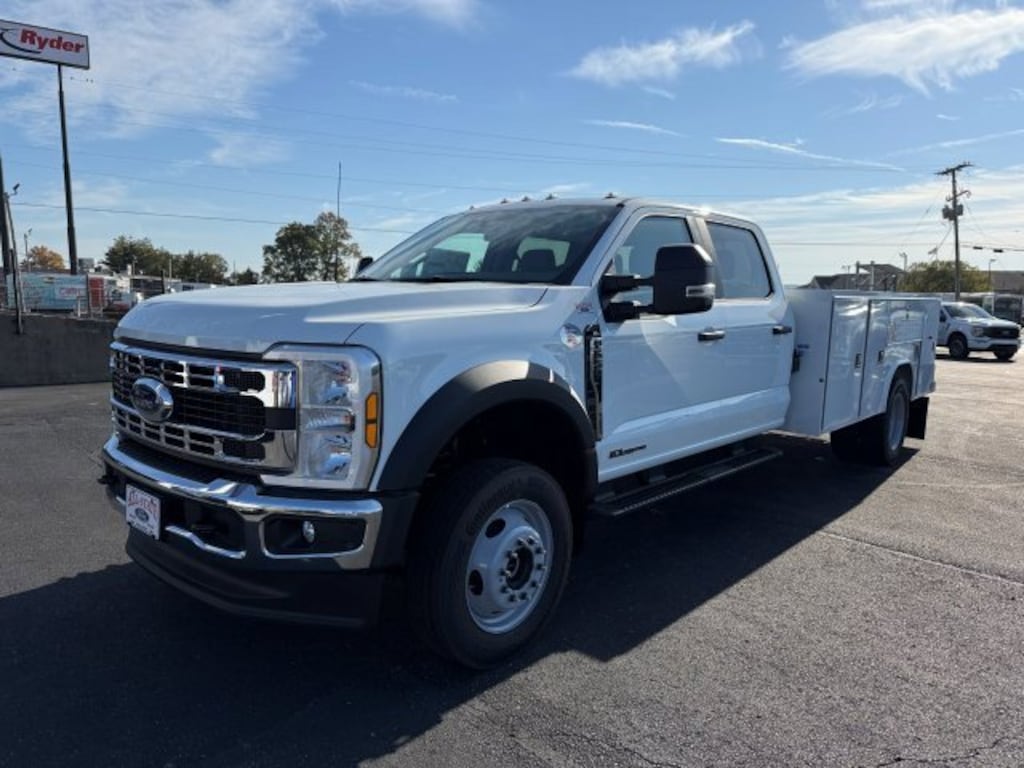 New 2026 Ford F550 CRW CHAS 4X4 XL DRW 203WB W/SERVICE BODY TRUCK