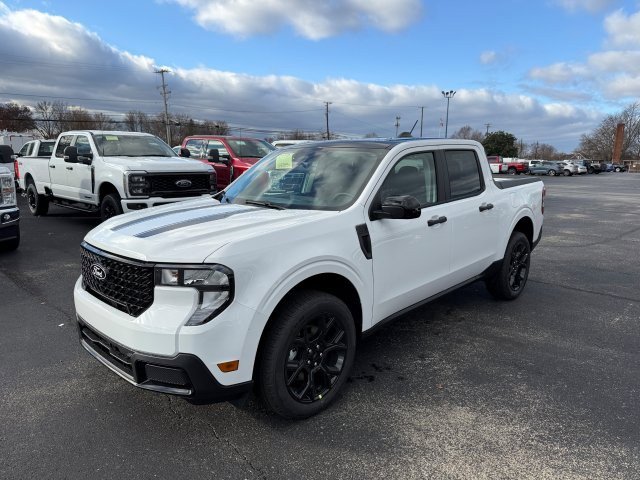 2025 Ford Maverick XLT photo 3