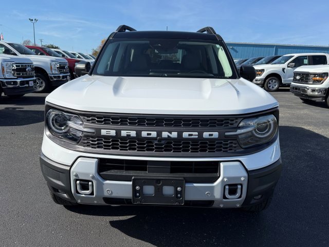 2025 Ford Bronco Sport Badlands photo 2