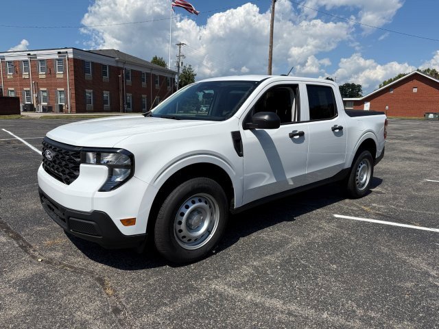 2025 Ford Maverick XL photo 2