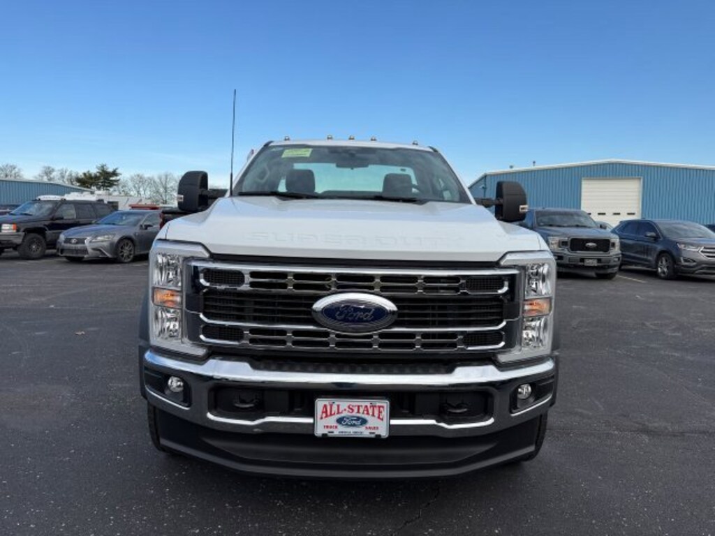 New 2026 Ford F550 RC CHAS 4X4 XL DRW 169WB W/SERVICE BODY TRUCK