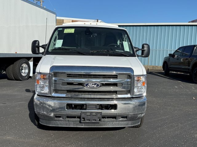 2026 Ford E-350 Base photo 2