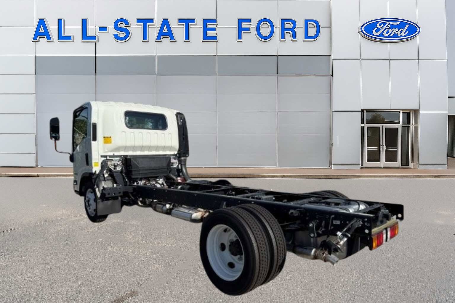 2025 Isuzu NPR photo 4