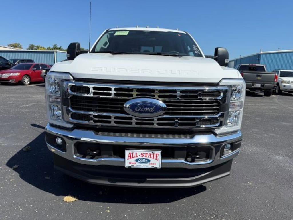 New 2025 Ford F350 CRW CHAS 4X4 XL DRW 179WB W/SERVICE BODY TRUCK