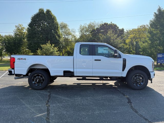 2026 Ford F-350 Super Duty XL - Photo 8
