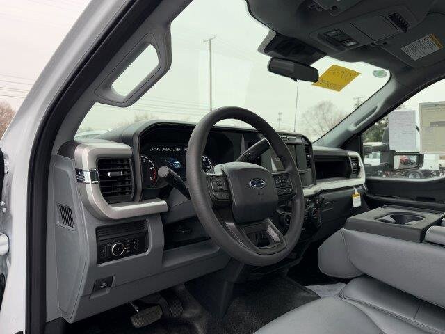 2024 Ford F-450 Super Duty Chassis Cab XL - Photo 17