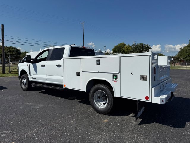 2025 Ford F-350 photo 4