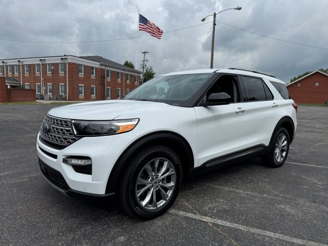 2023 Ford Explorer Limited photo 3
