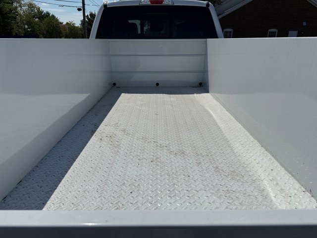 2025 Ford F-350 Super Duty Chassis Cab XL - Photo 7