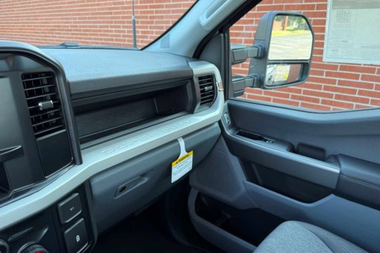2026 Ford F-350 Super Duty XL - Photo 17