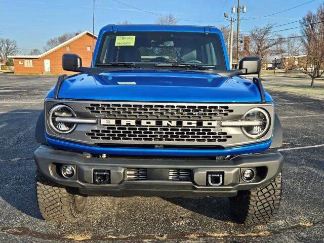 2023 Ford Bronco Badlands photo 3