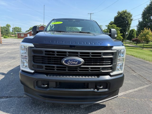 2023 Ford F-250 XL photo 2