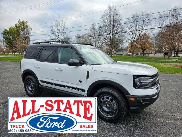 2024 Ford Bronco Sport Outer Banks photo 2