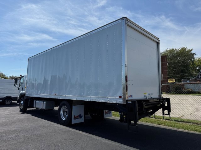 2025 Isuzu FTR photo 4