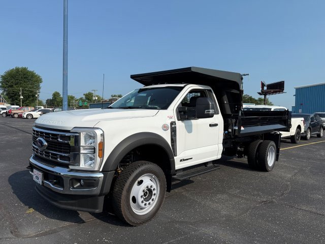 2025 Ford F-450 photo 3