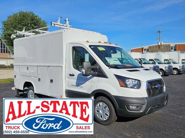 2024 Ford Transit Cutaway photo 2