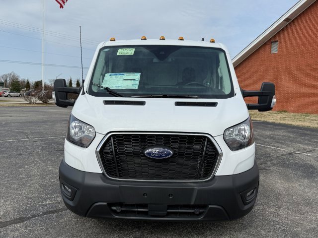 Ford Transit Cutaway photo 3