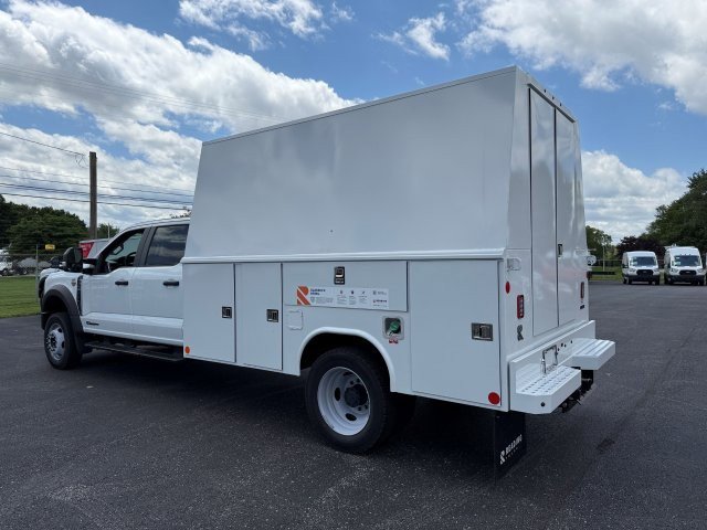 2024 Ford F-550 photo 4