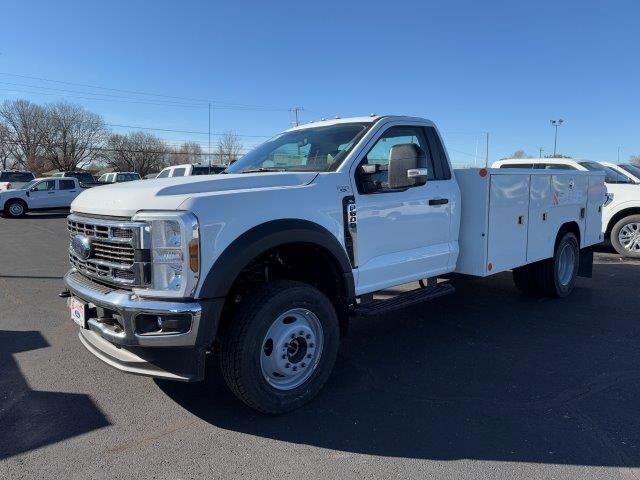 2024 Ford F-600 photo 4