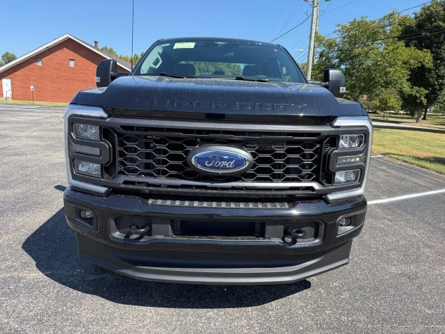 2026 Ford F-350 photo 2